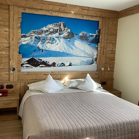 Berg Hotel Latemar Spitze Vigo di Fassa Bagian luar foto
