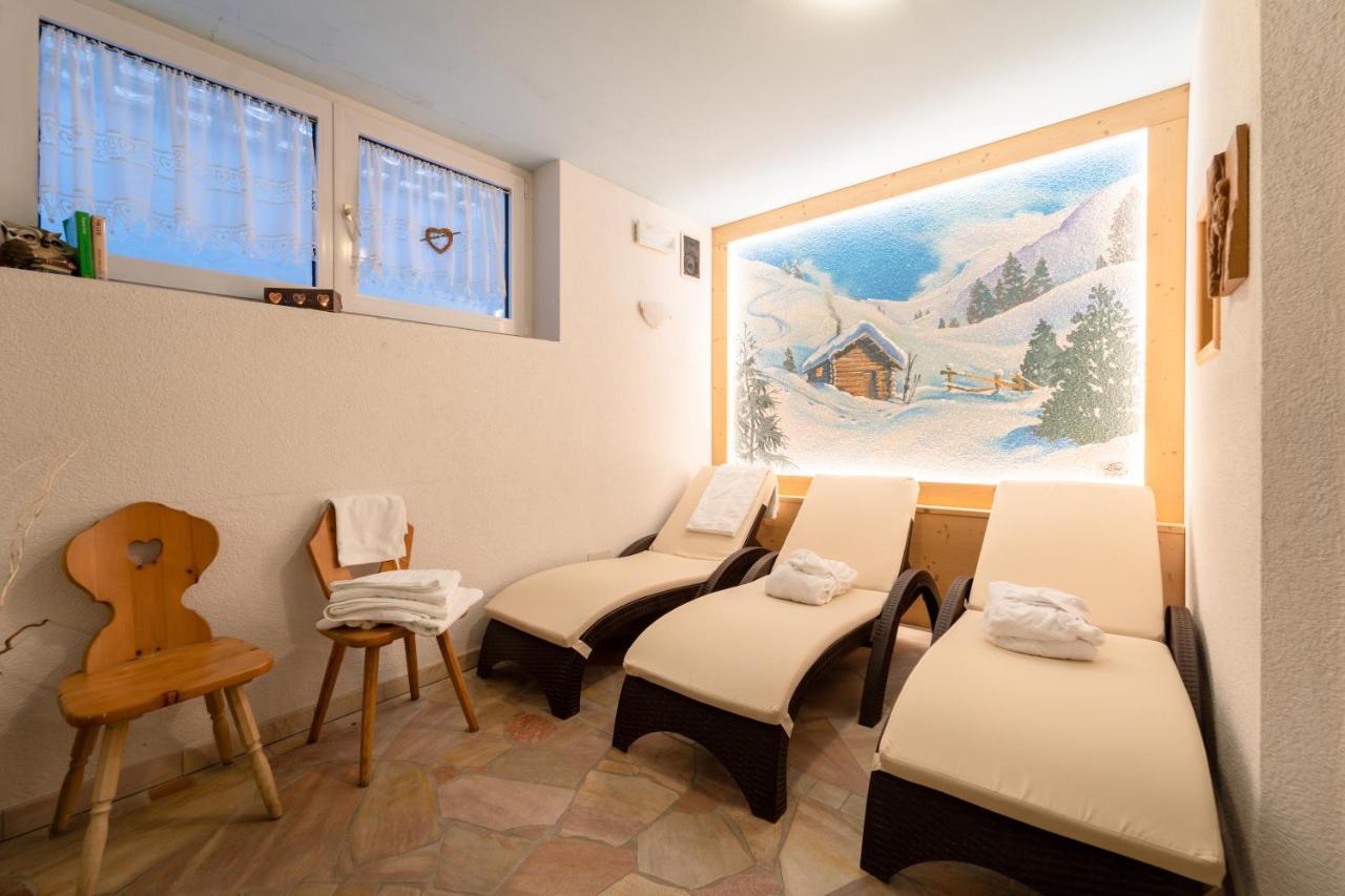 Berg Hotel Latemar Spitze Vigo di Fassa Bagian luar foto