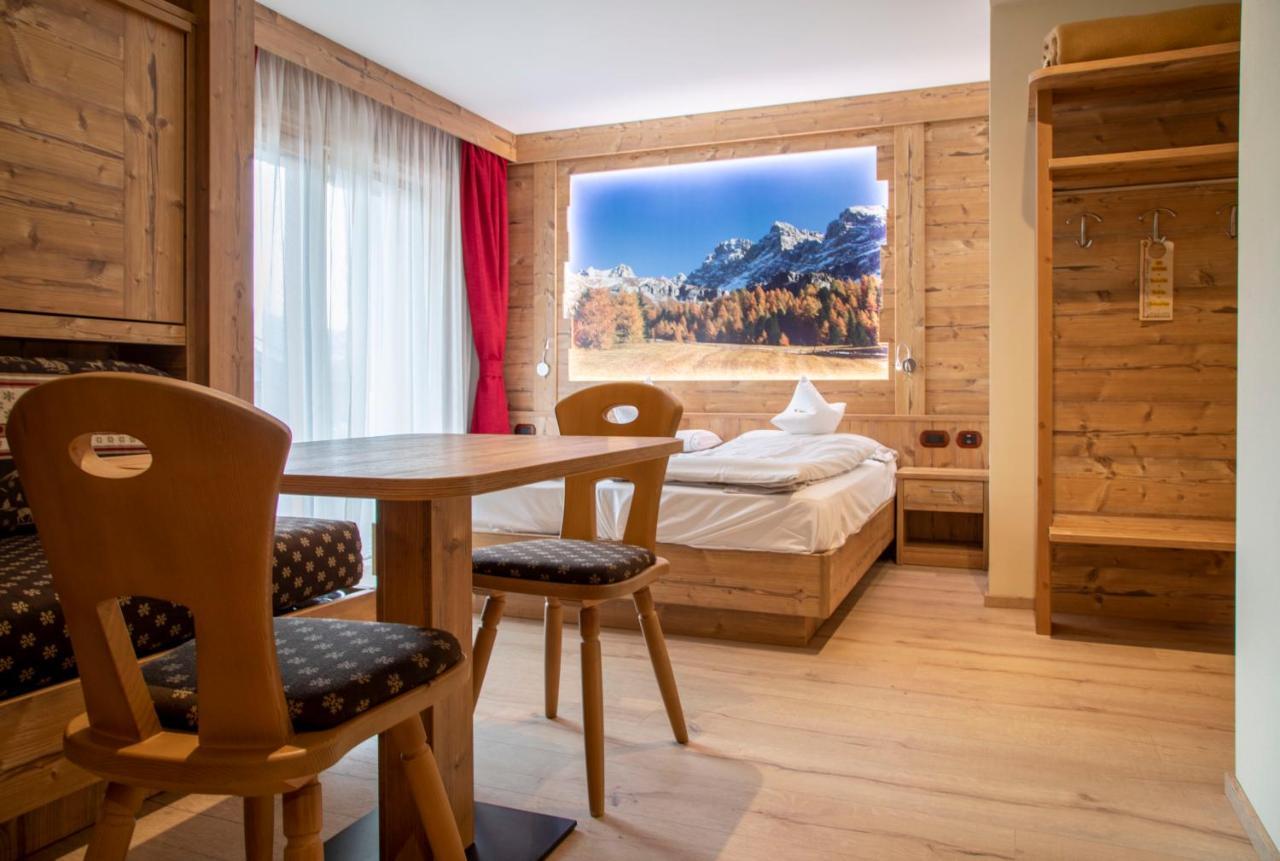 Berg Hotel Latemar Spitze Vigo di Fassa Bagian luar foto