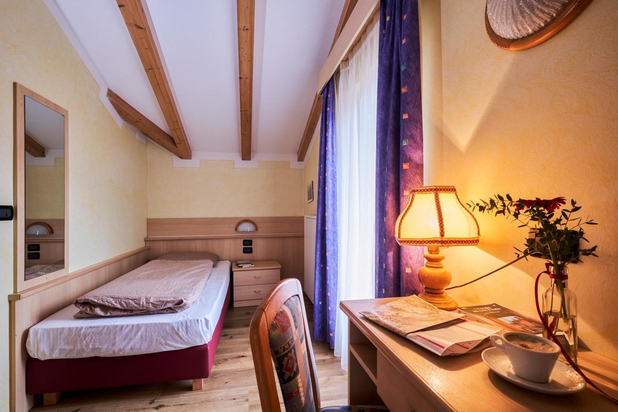 Berg Hotel Latemar Spitze Vigo di Fassa Bagian luar foto