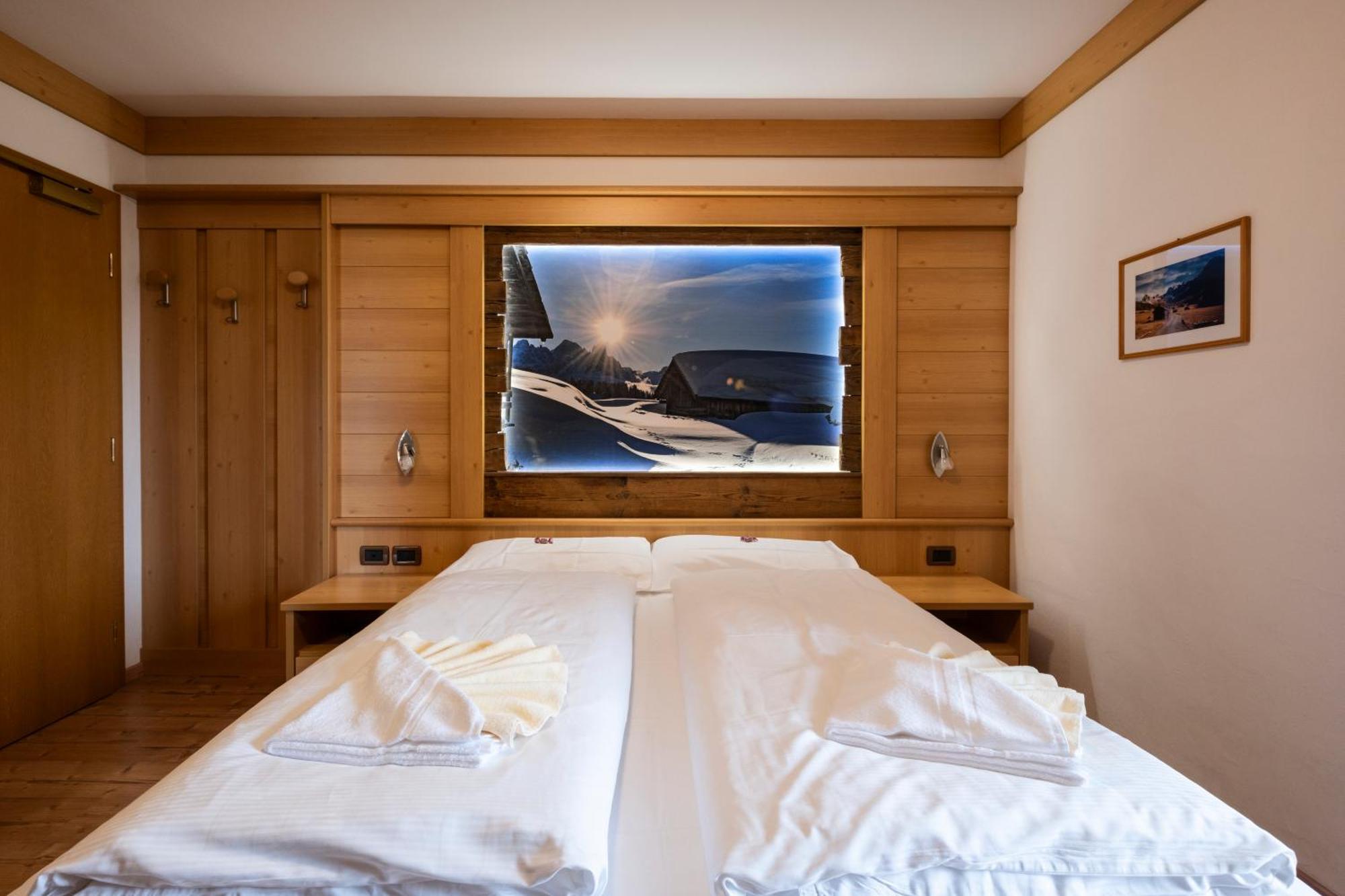 Berg Hotel Latemar Spitze Vigo di Fassa Bagian luar foto