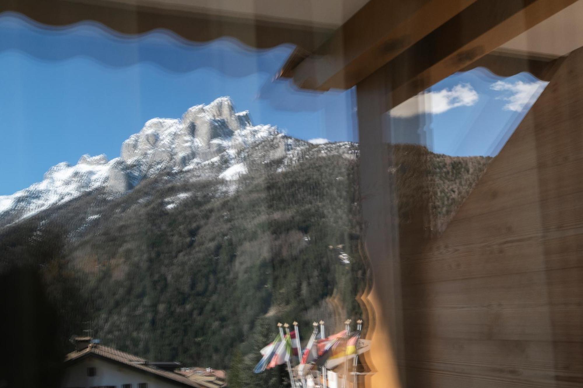 Berg Hotel Latemar Spitze Vigo di Fassa Bagian luar foto