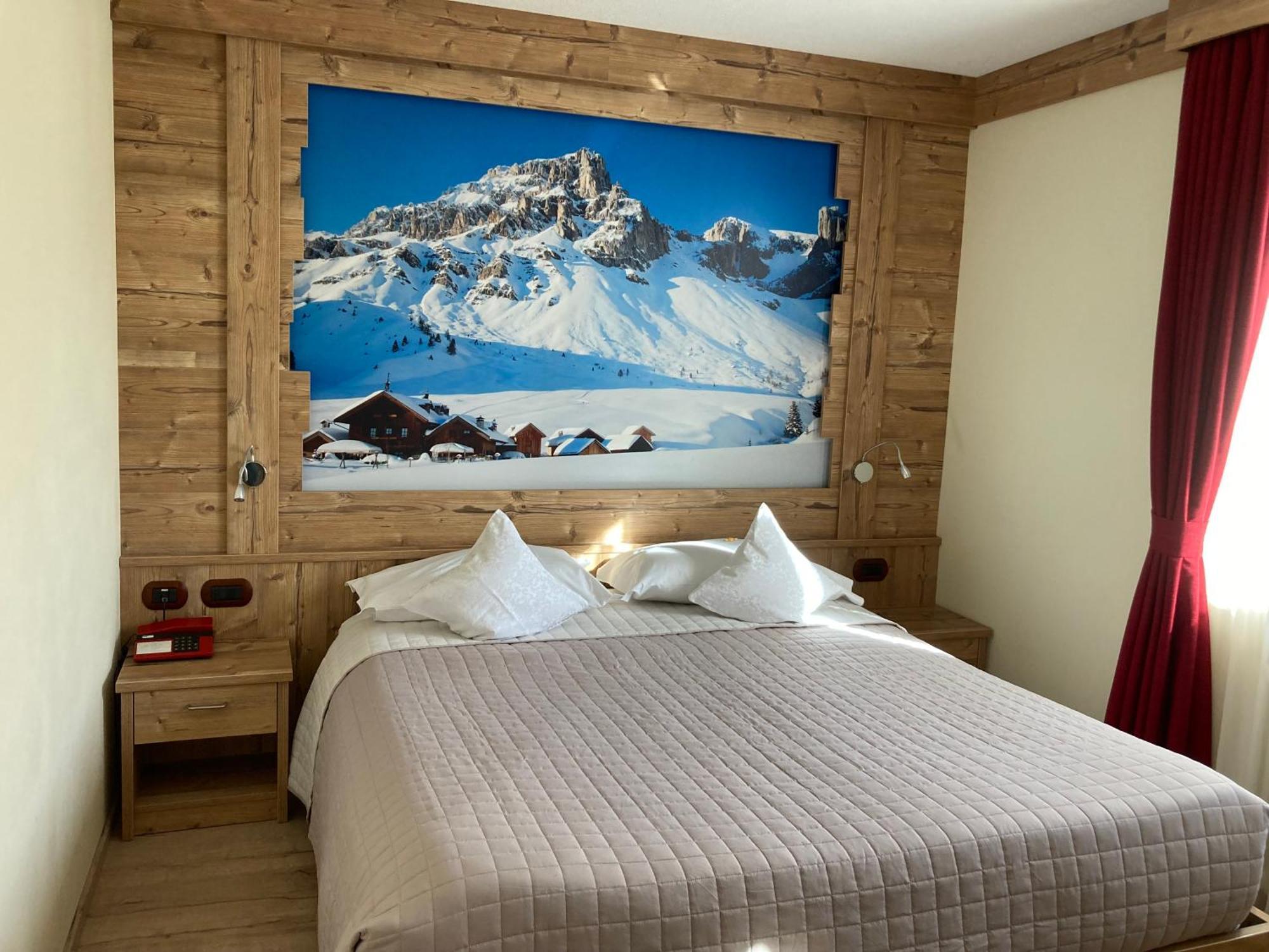 Berg Hotel Latemar Spitze Vigo di Fassa Bagian luar foto